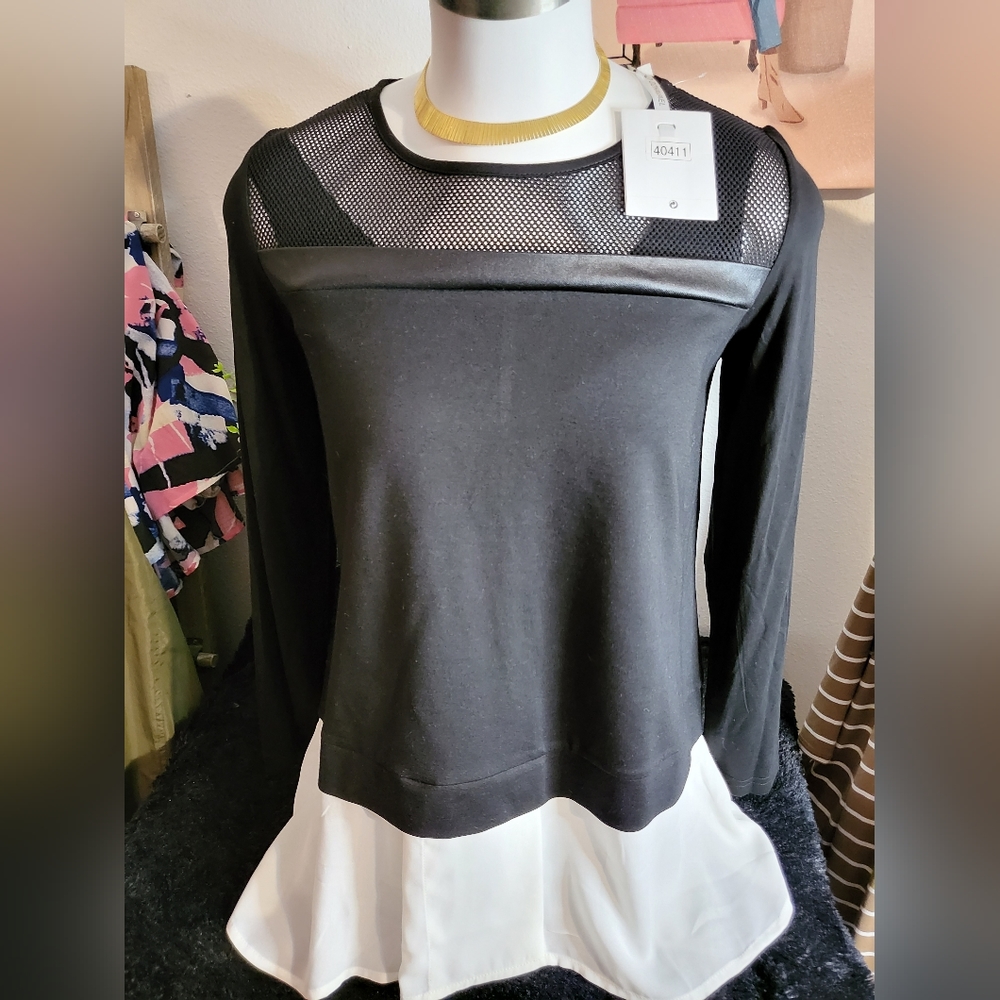 Large Blouse with pleather detail - Picture 1 of 3